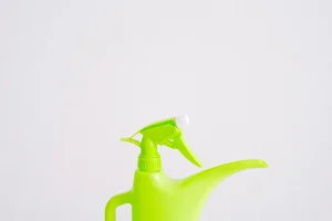Green sprayer bottle for targeted pest treatment